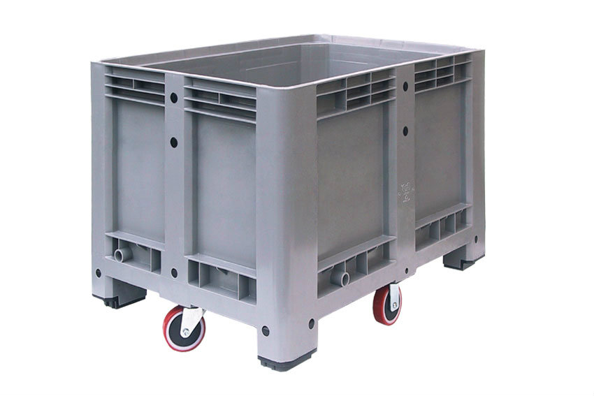 Palletbox 1200x800x810 mm - closed - 4 central castors - 470 l 